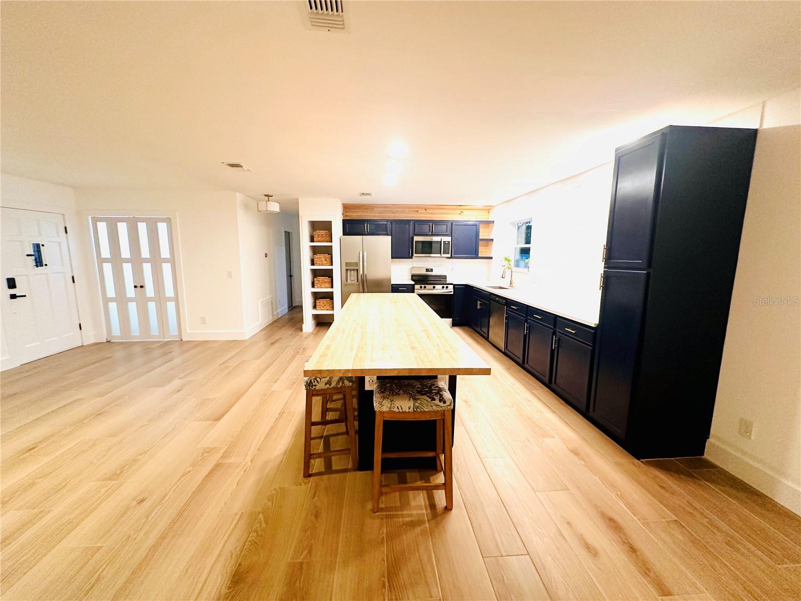 INLET SHORES - Residential