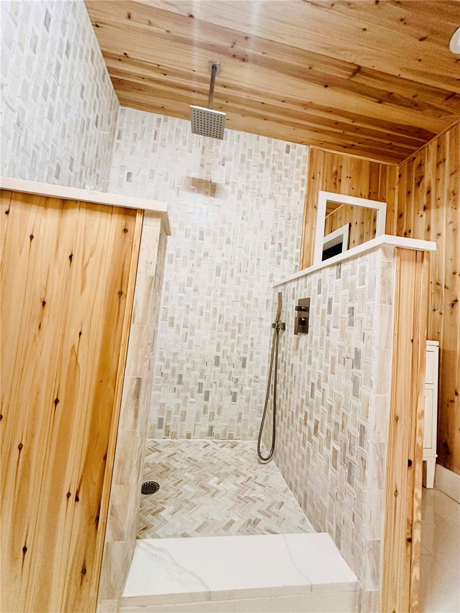 INLET SHORES - Residential