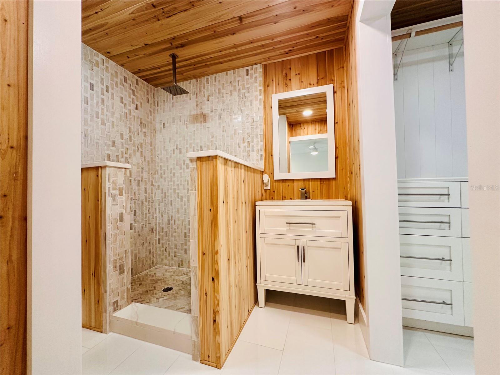 INLET SHORES - Residential