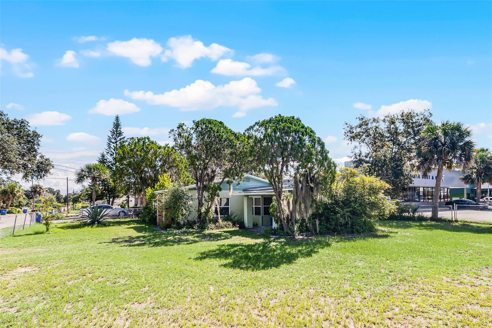 TOTEM PARK - Residential