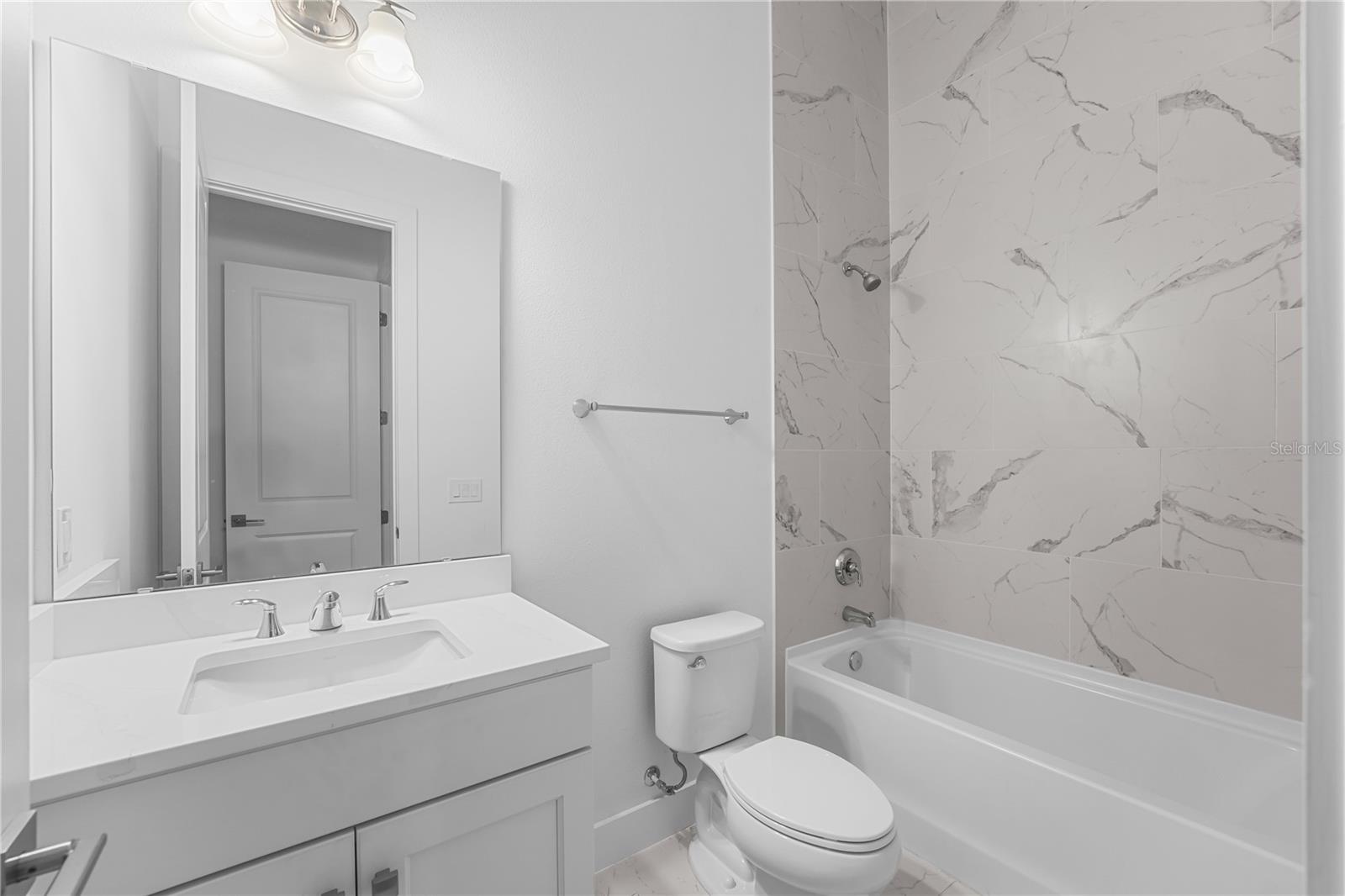 LAUREL POINTE PH 2 - Residential