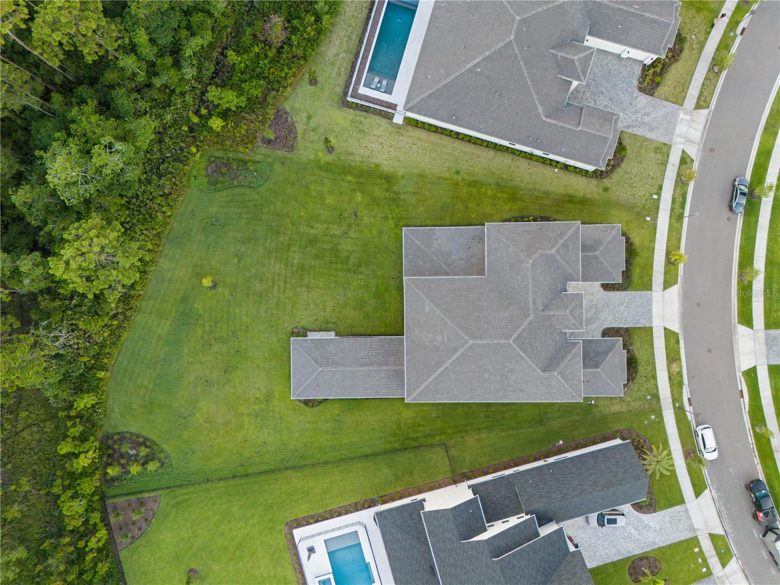 LAUREL POINTE PH 2 - Residential