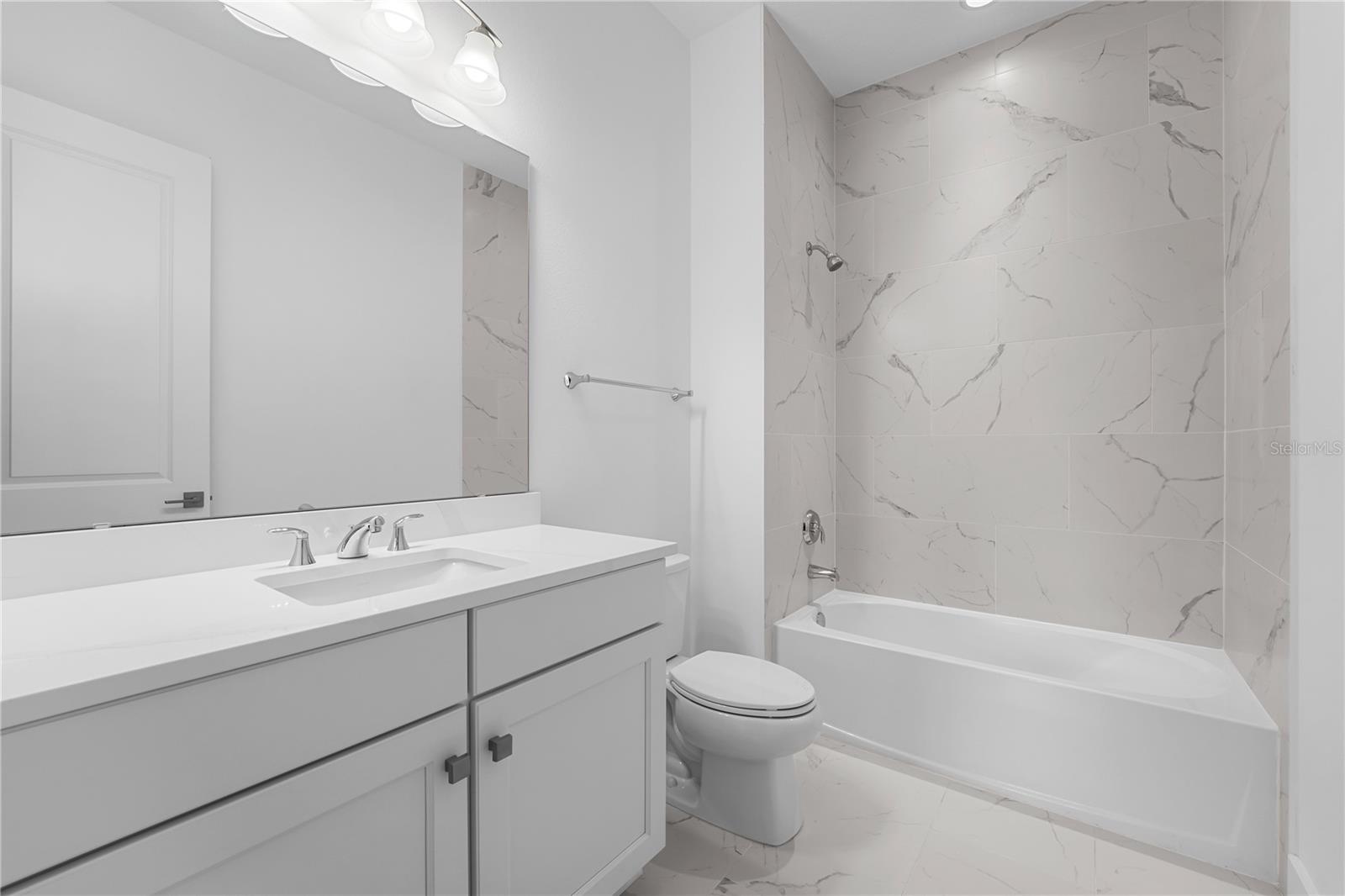 LAUREL POINTE PH 2 - Residential