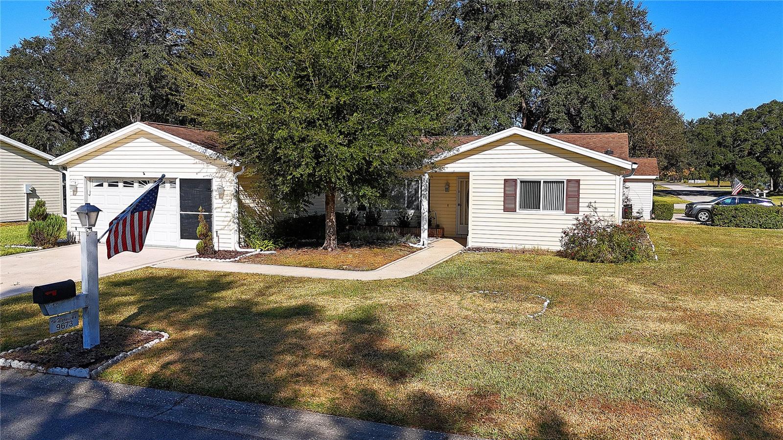 SPRUCE CREEK SOUTH - Residential