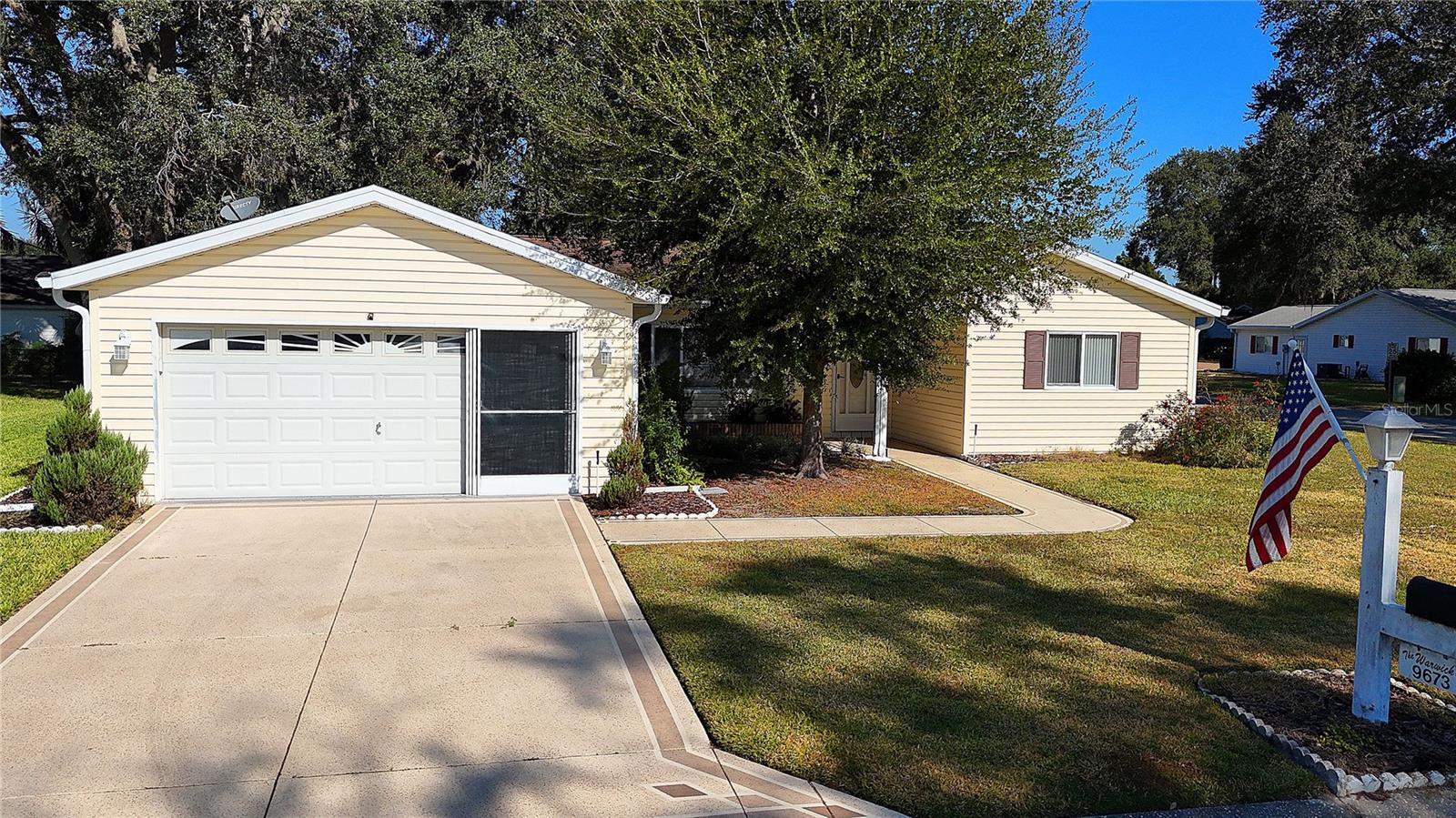 SPRUCE CREEK SOUTH - Residential