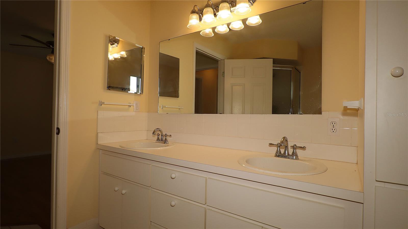 SPRUCE CREEK SOUTH - Residential