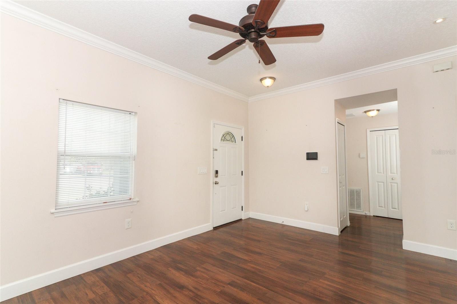 1090 PARNELL COURT