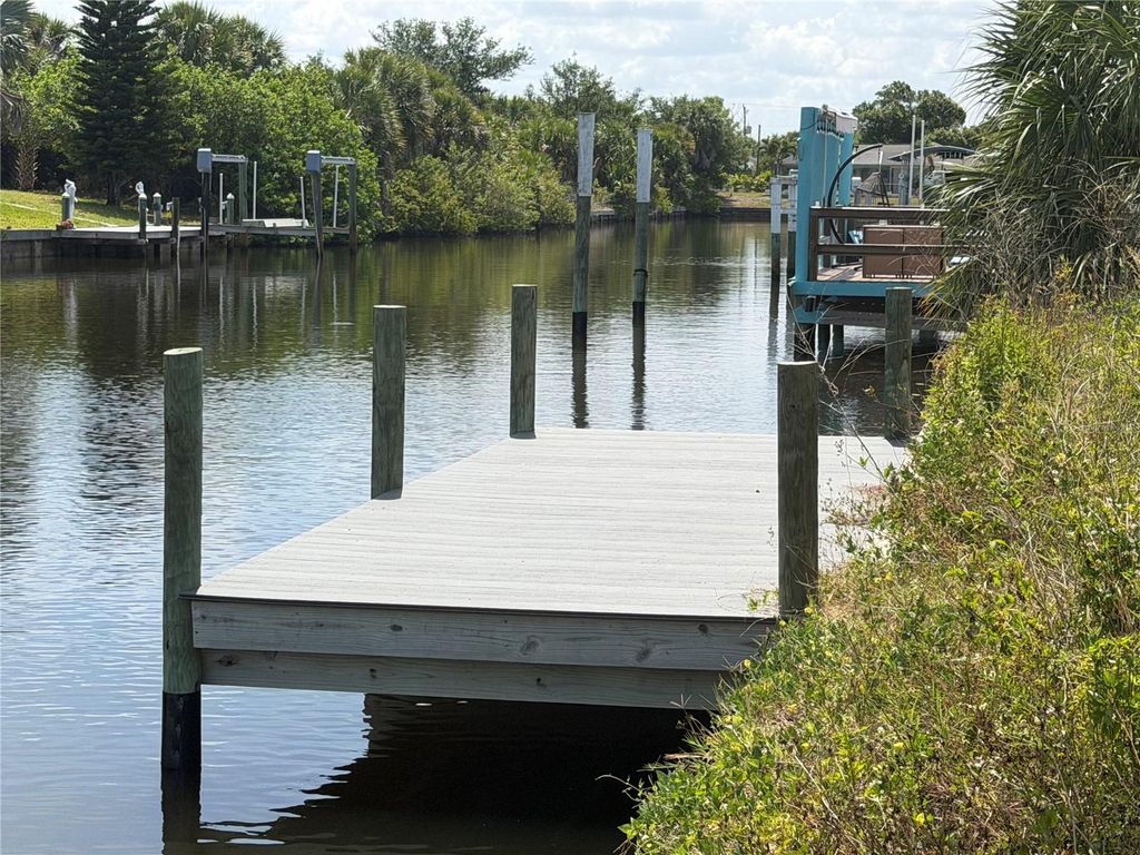Photo of 17122 Marydale Road, Port Charlotte, FL 33948 (MLS # A4692240)
