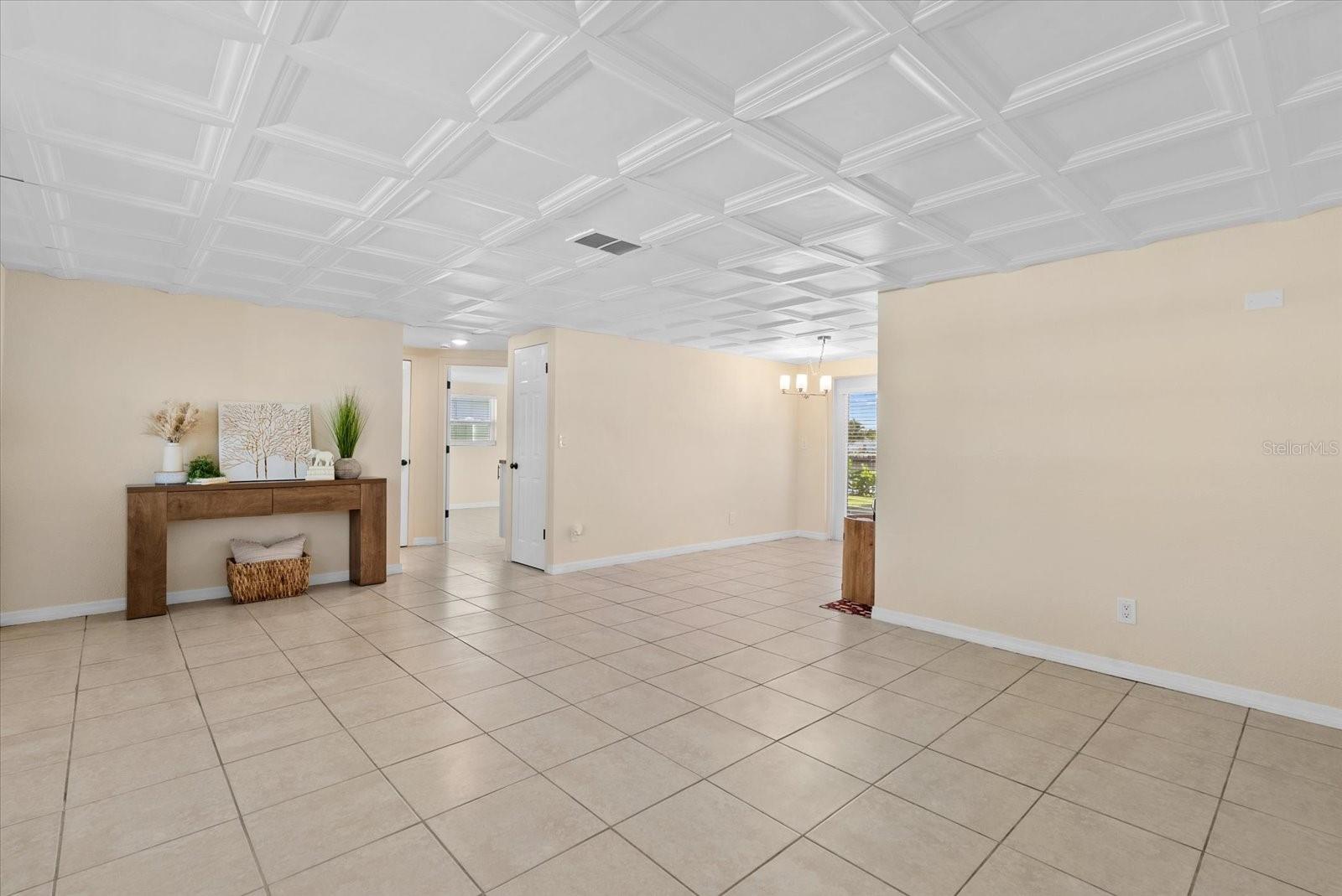 ALOHA GARDENS - Residential