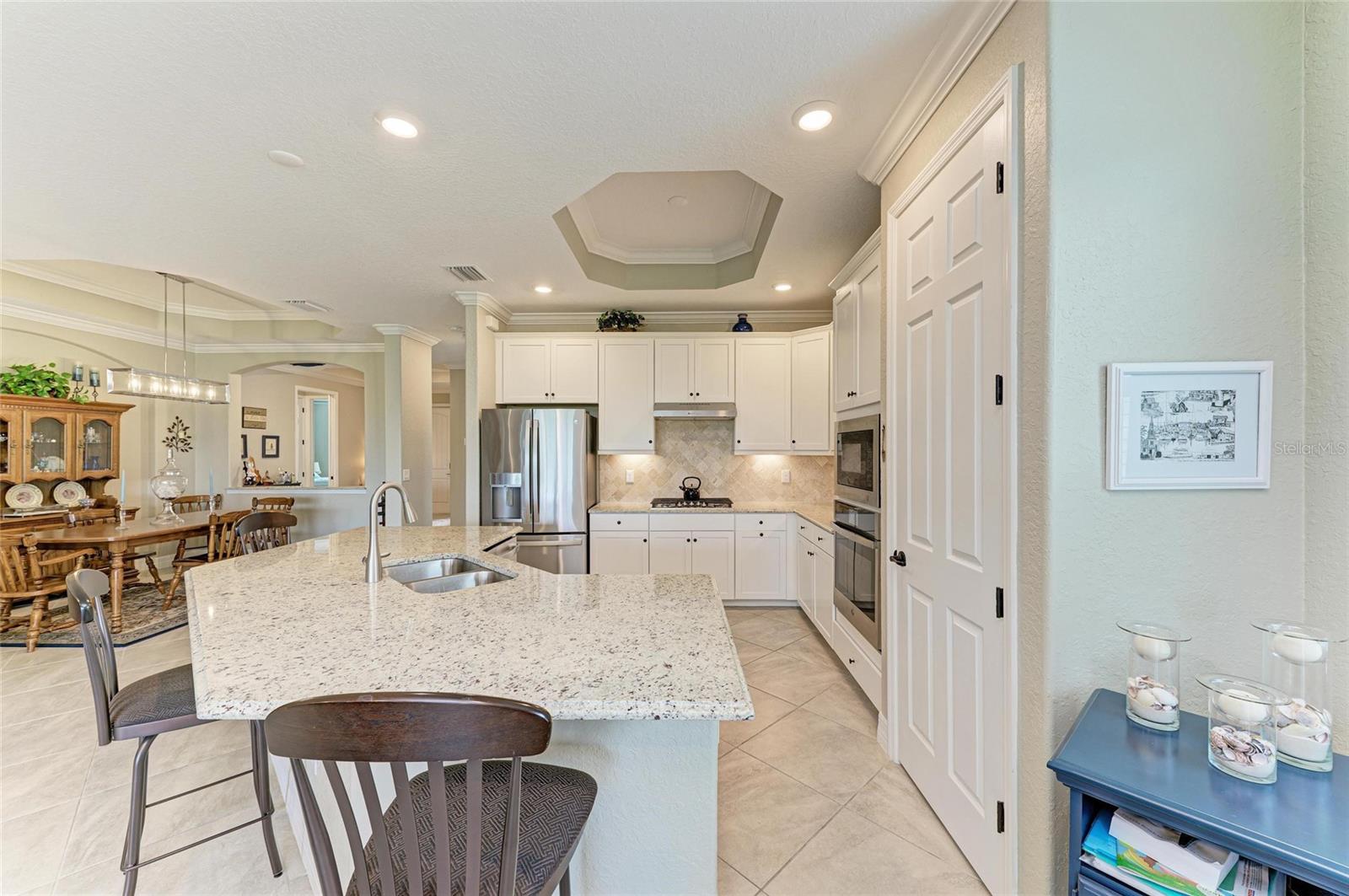 LAKEWOOD NATIONAL - Residential