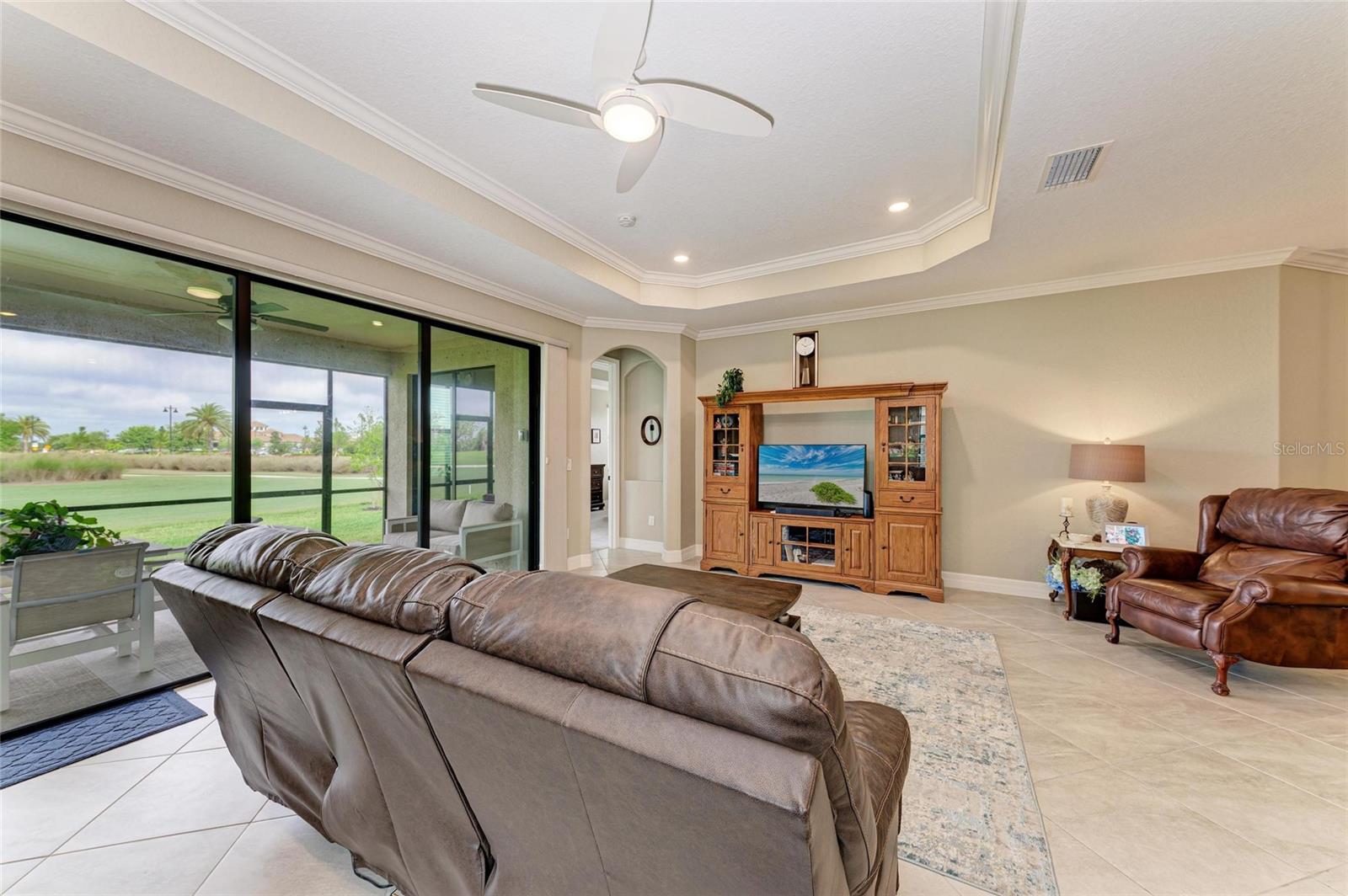 LAKEWOOD NATIONAL - Residential