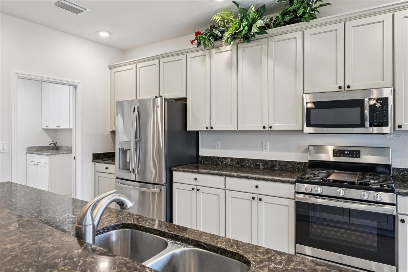 LEESBURG ARLINGTON RIDGE PH 02 - Residential