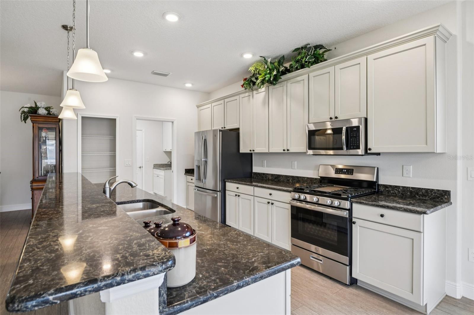 LEESBURG ARLINGTON RIDGE PH 02 - Residential