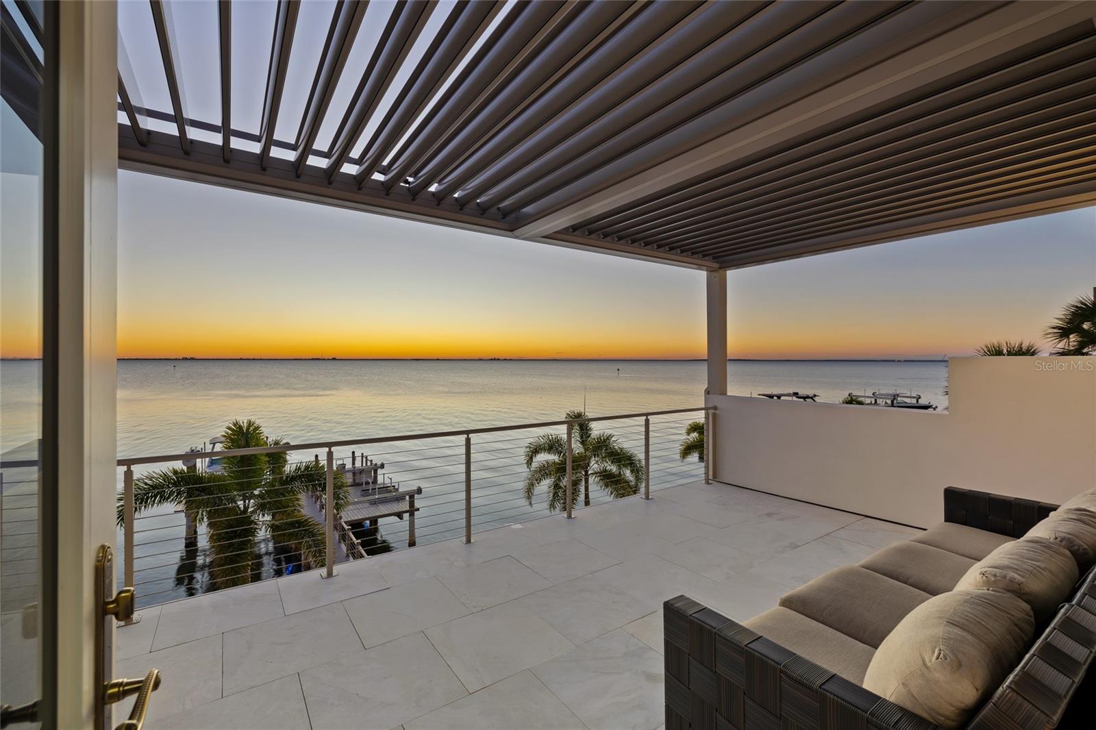 SUNSET PARK ISLES UNIT 1 - Residential