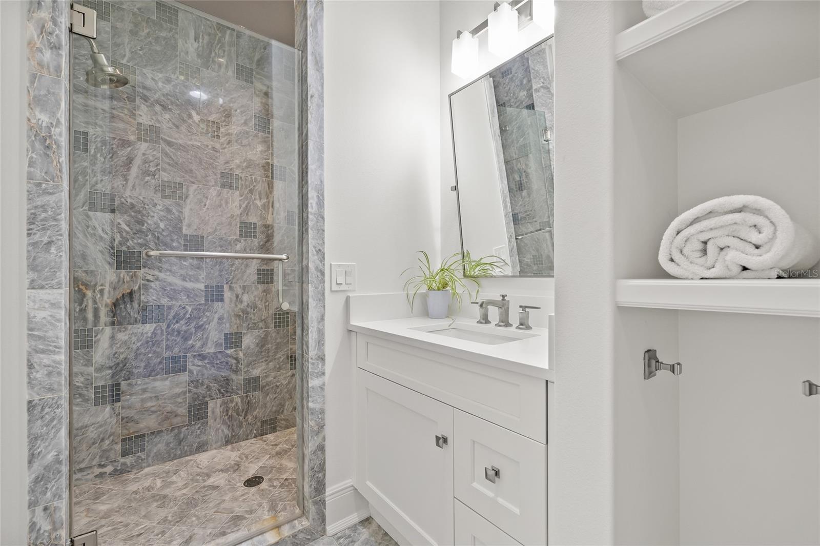 SUNSET PARK ISLES UNIT 1 - Residential