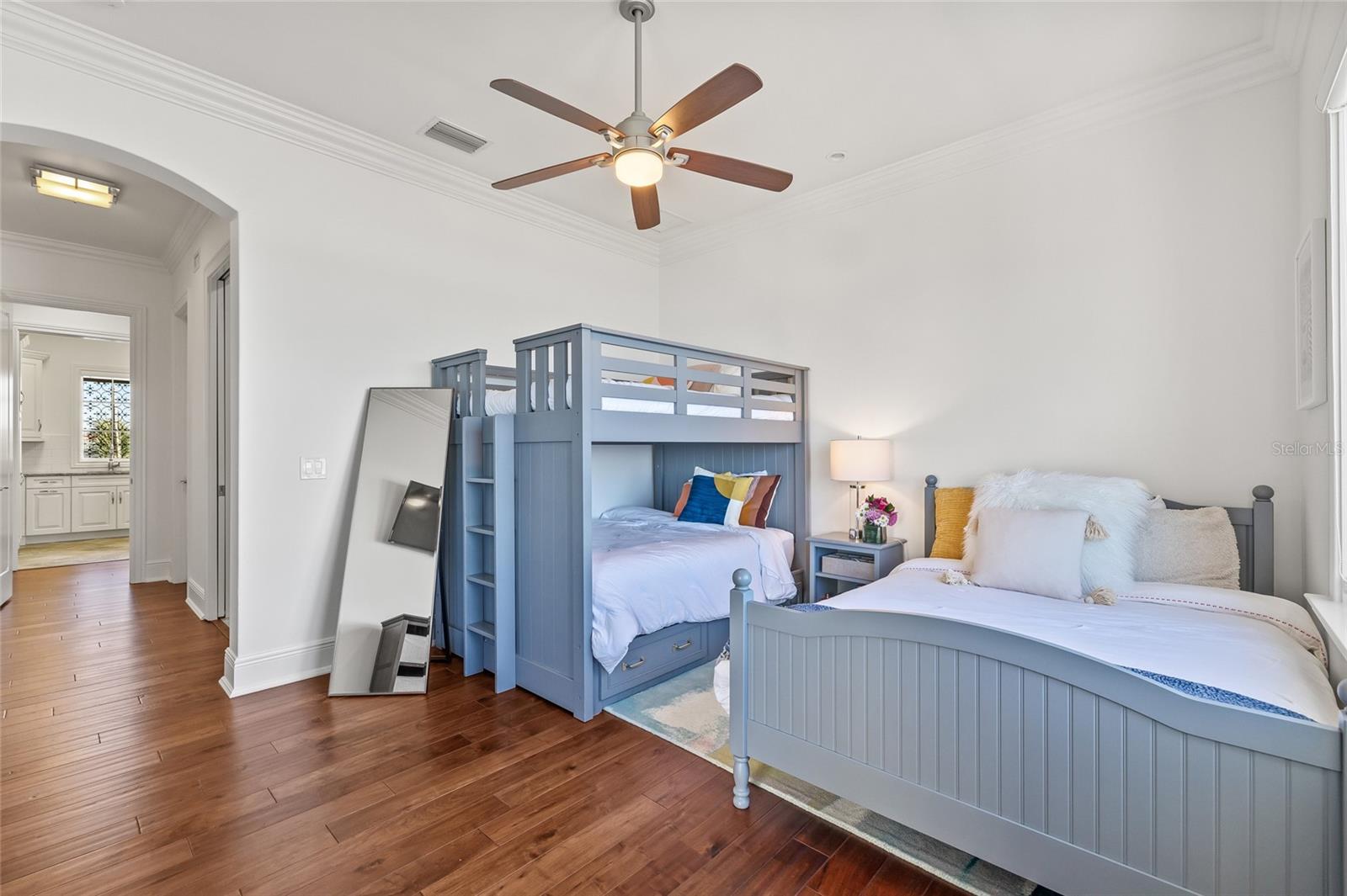 SUNSET PARK ISLES UNIT 1 - Residential