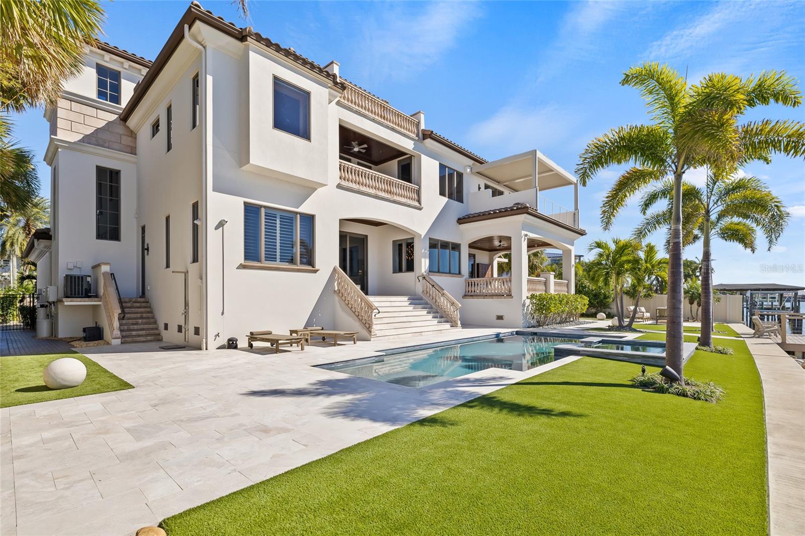 SUNSET PARK ISLES UNIT 1 - Residential