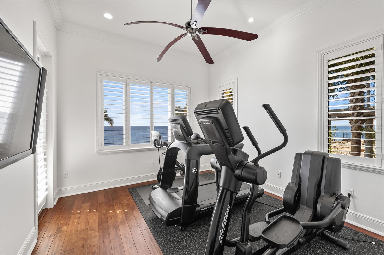 SUNSET PARK ISLES UNIT 1 - Residential