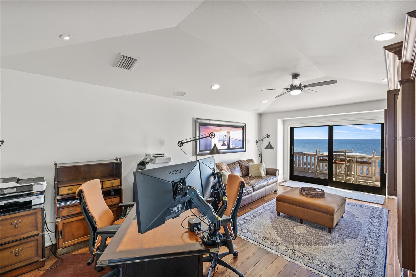 SUNSET PARK ISLES UNIT 1 - Residential