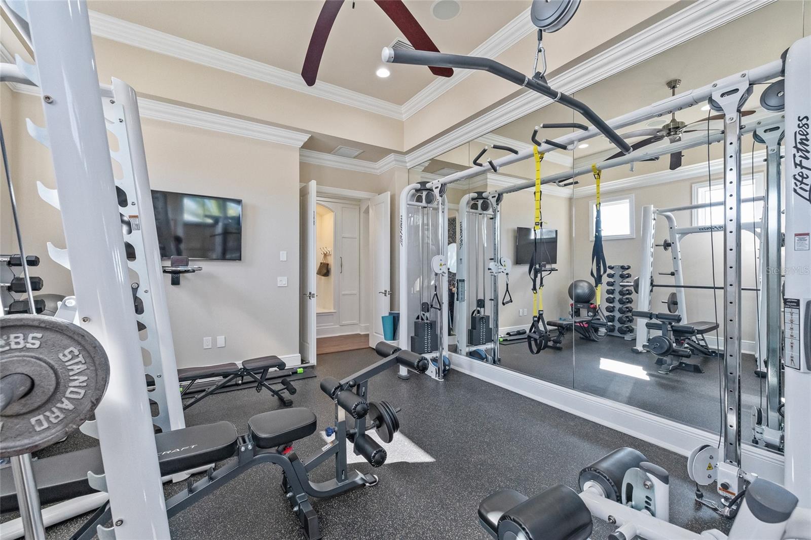 SUNSET PARK ISLES UNIT 1 - Residential