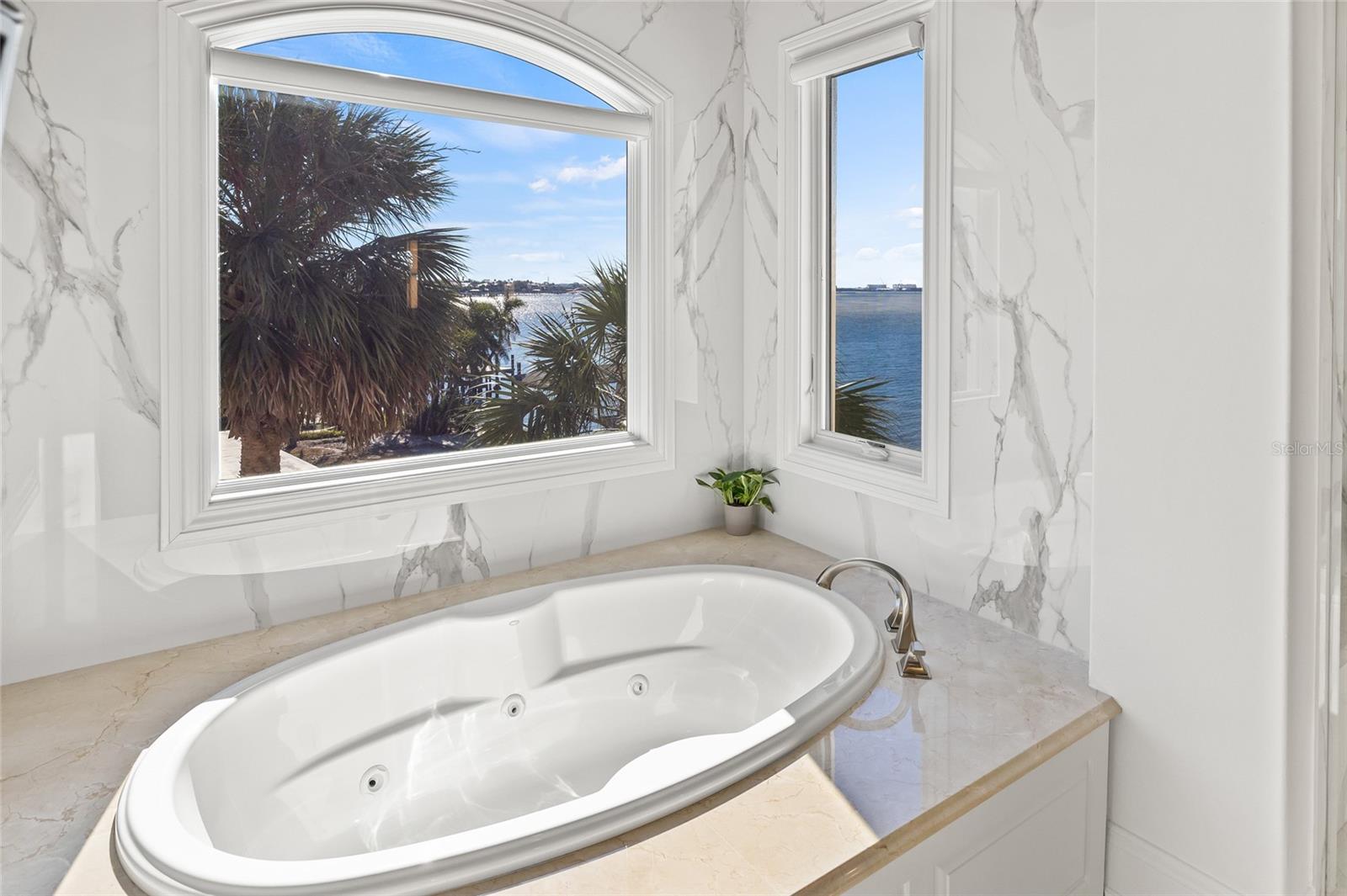 SUNSET PARK ISLES UNIT 1 - Residential