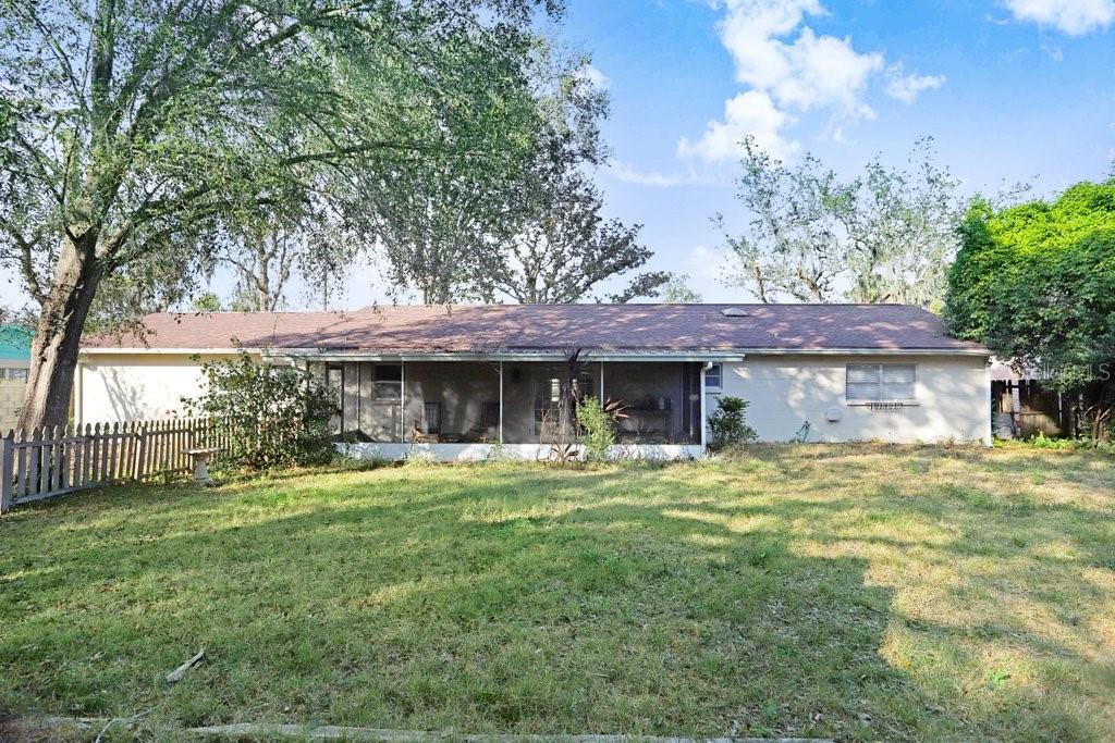 CRESTWOOD ESTATES UNIT 1 - Residential