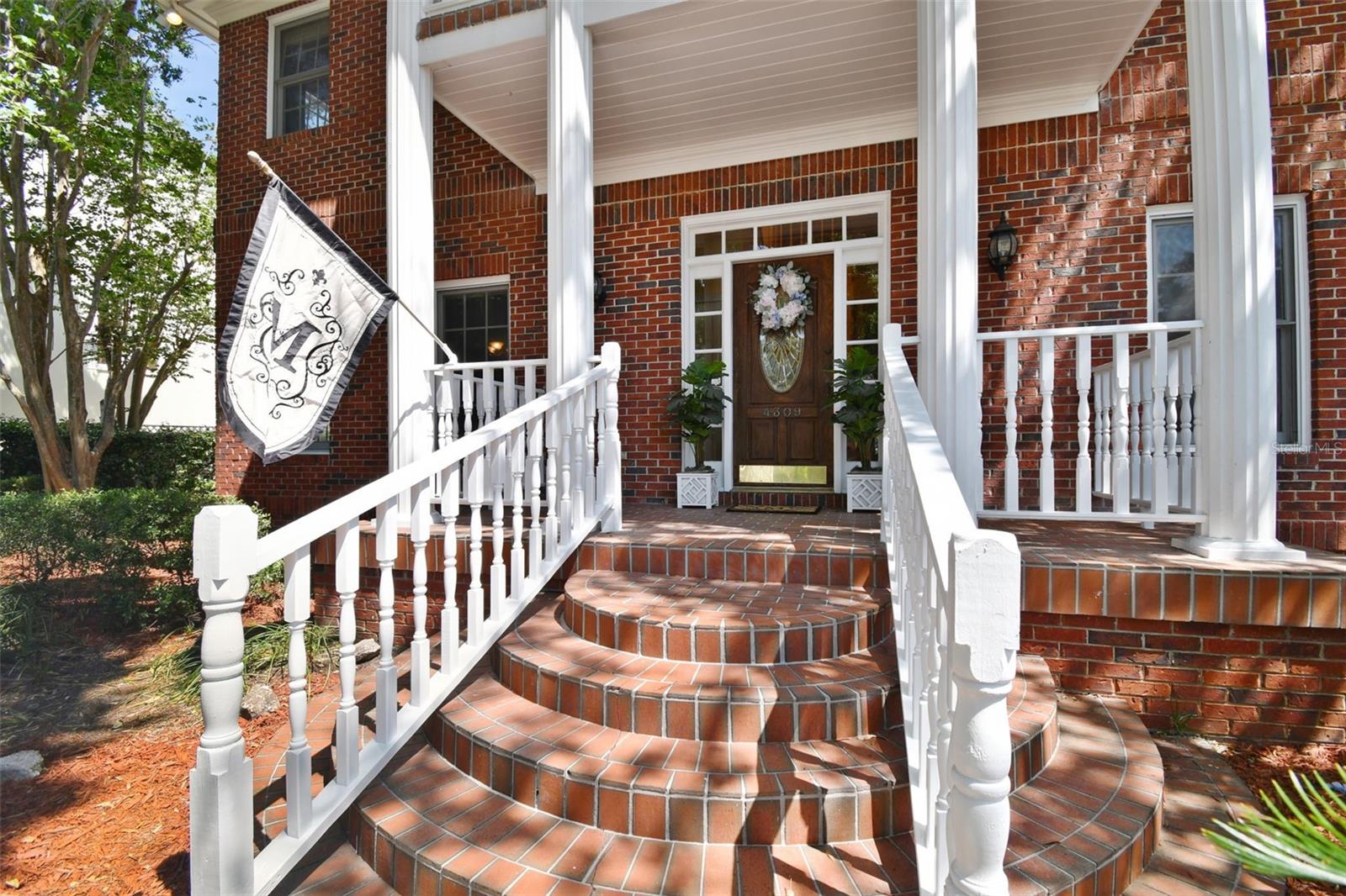 4309 W ROBIN LANE