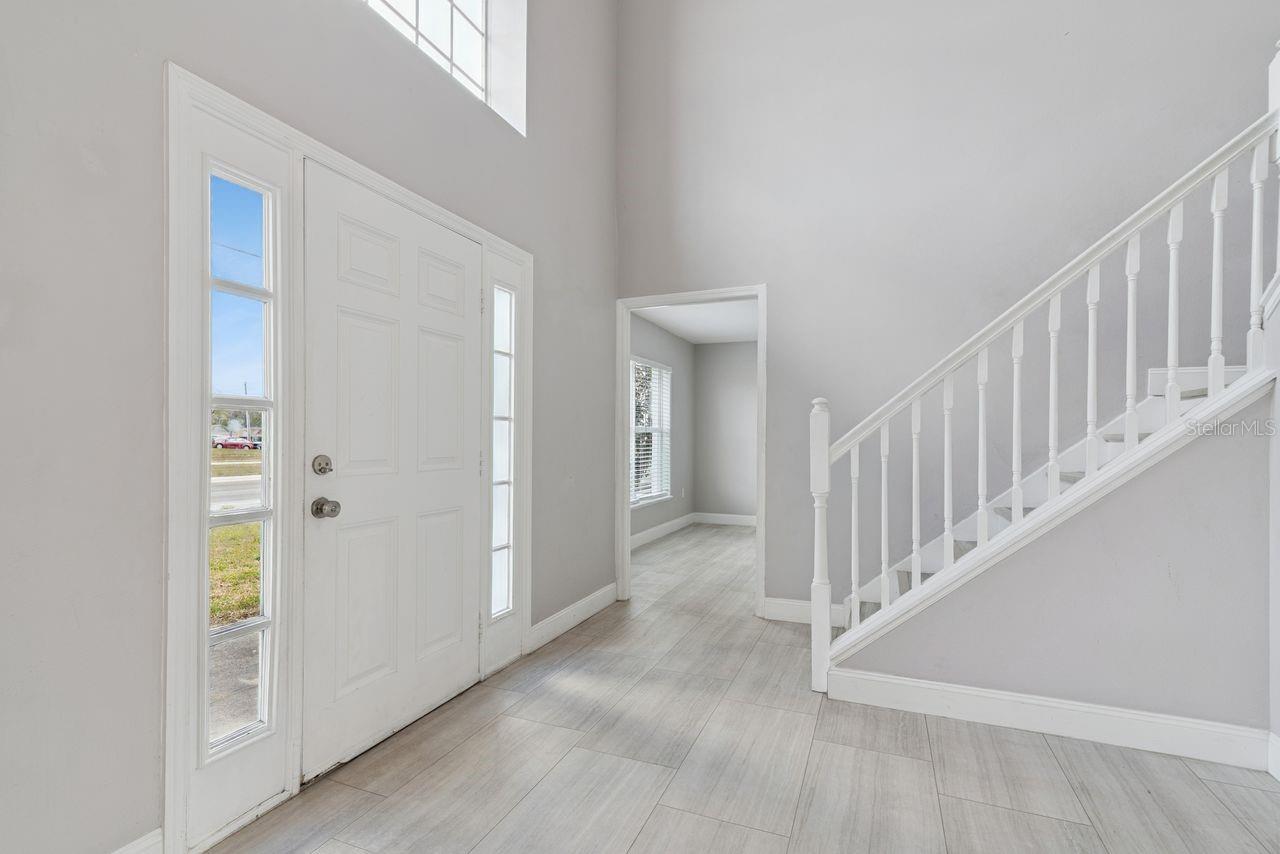 2735 HOWLAND BOULEVARD