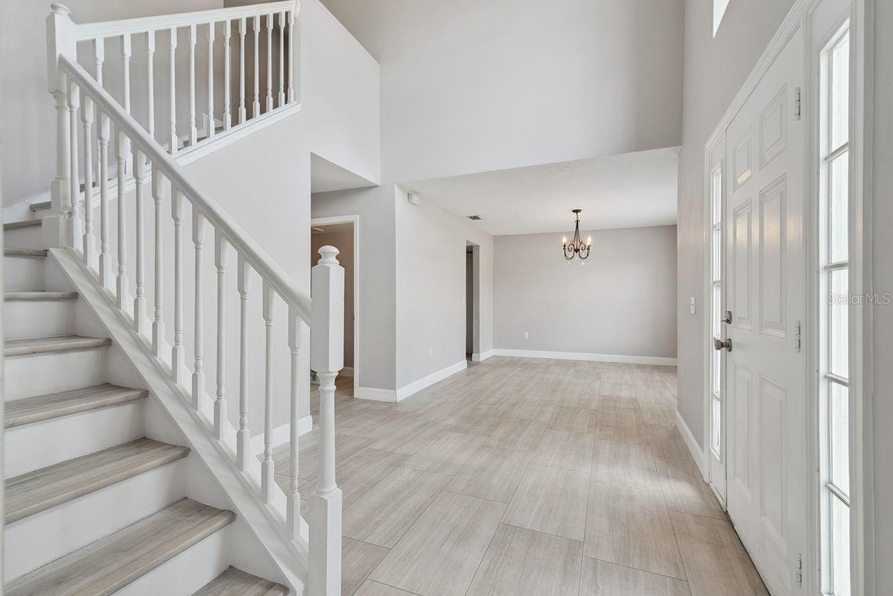 2735 HOWLAND BOULEVARD