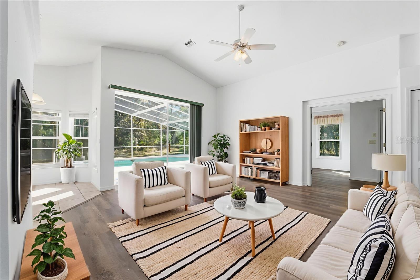 PINE RIDGE UNIT 01 - Residential