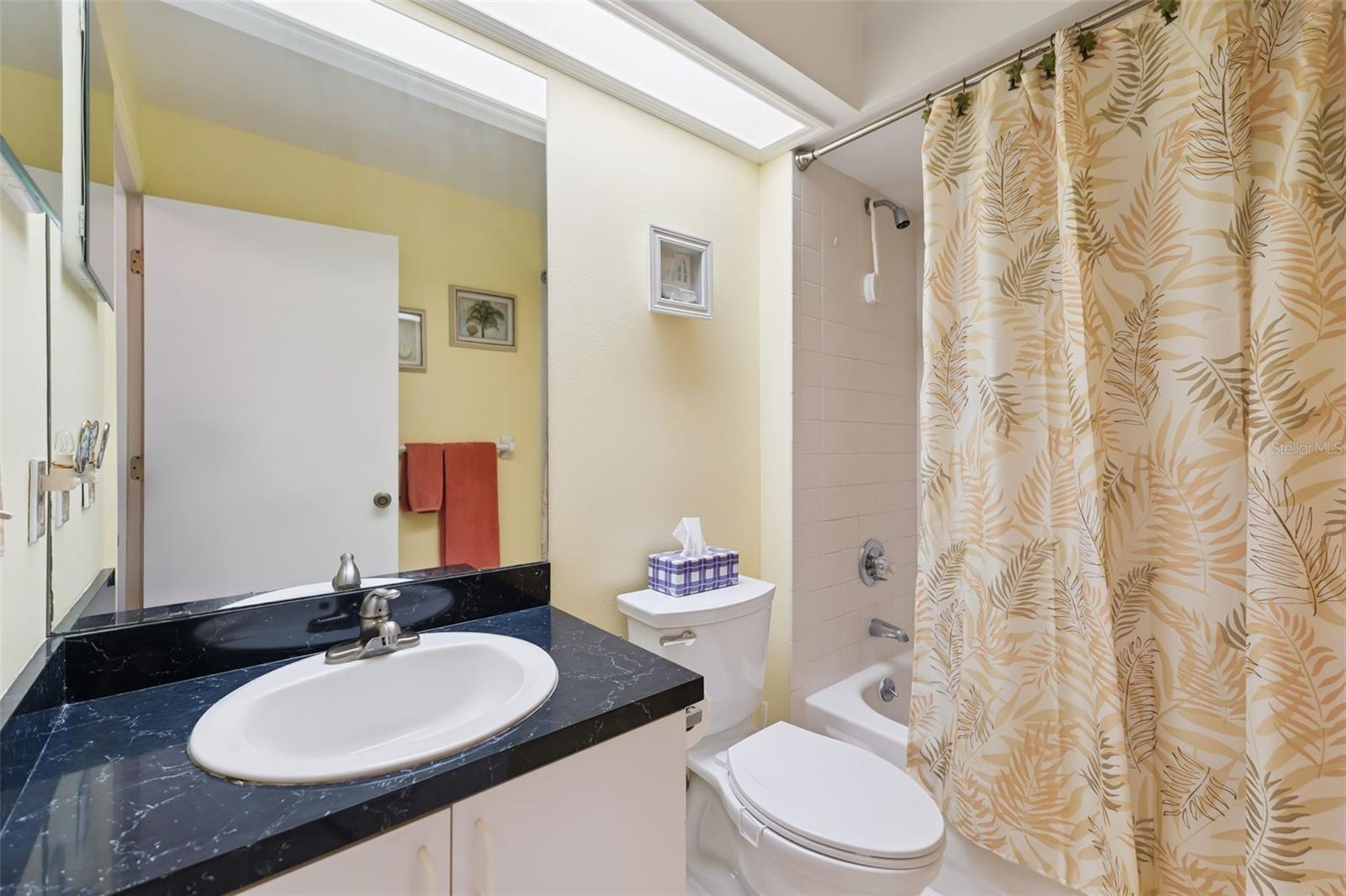 NORTH POINTE PH I - Residential