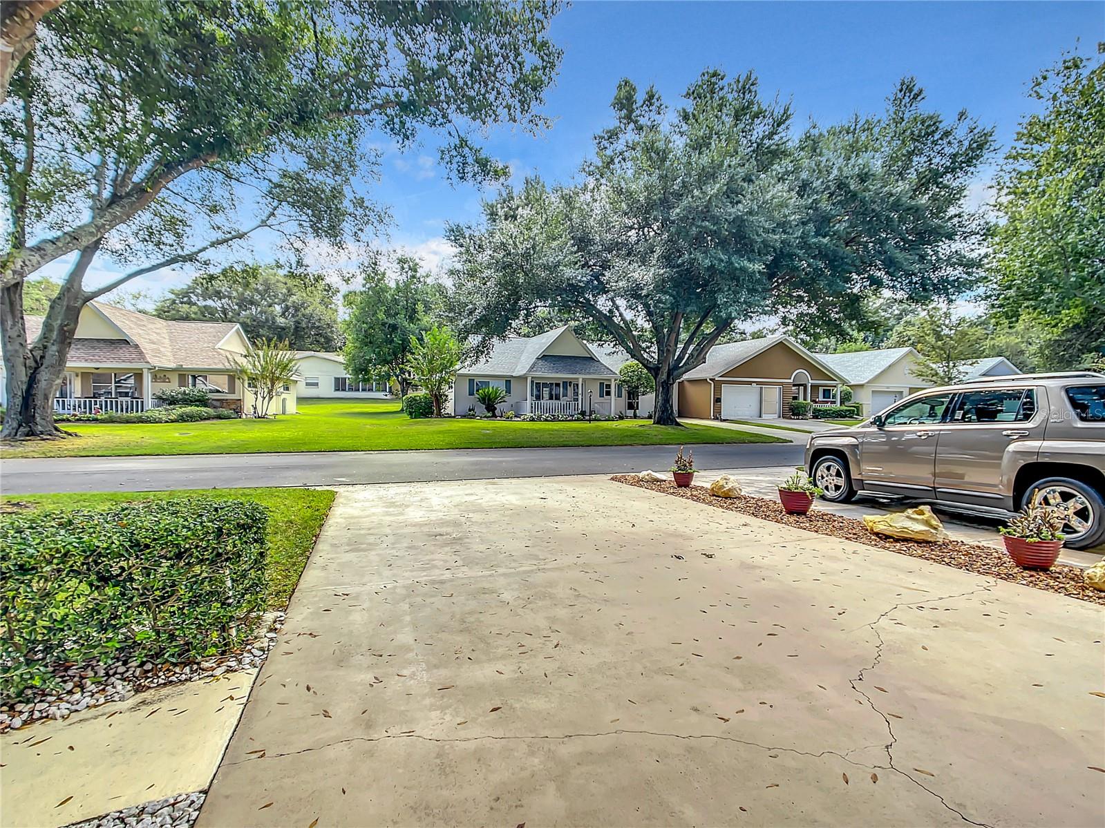 ON TOP OF THE WORLD - Residential