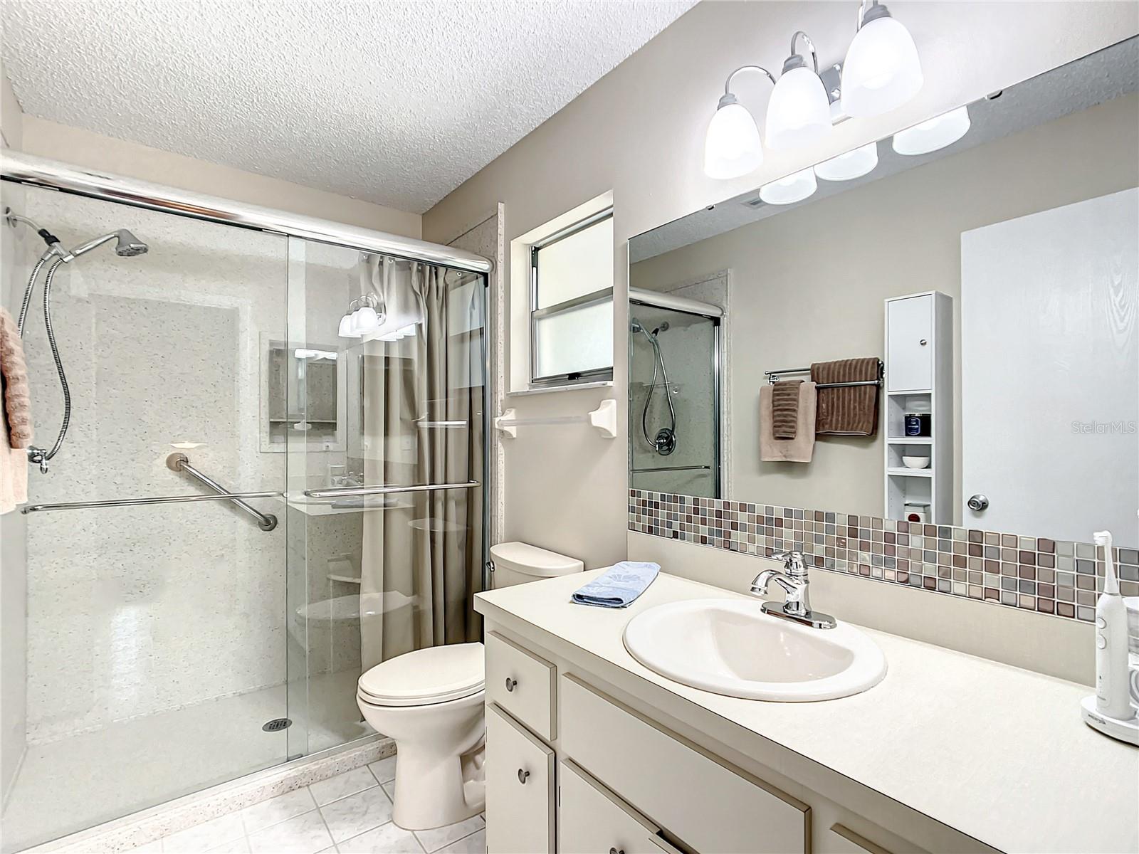 ON TOP OF THE WORLD - Residential