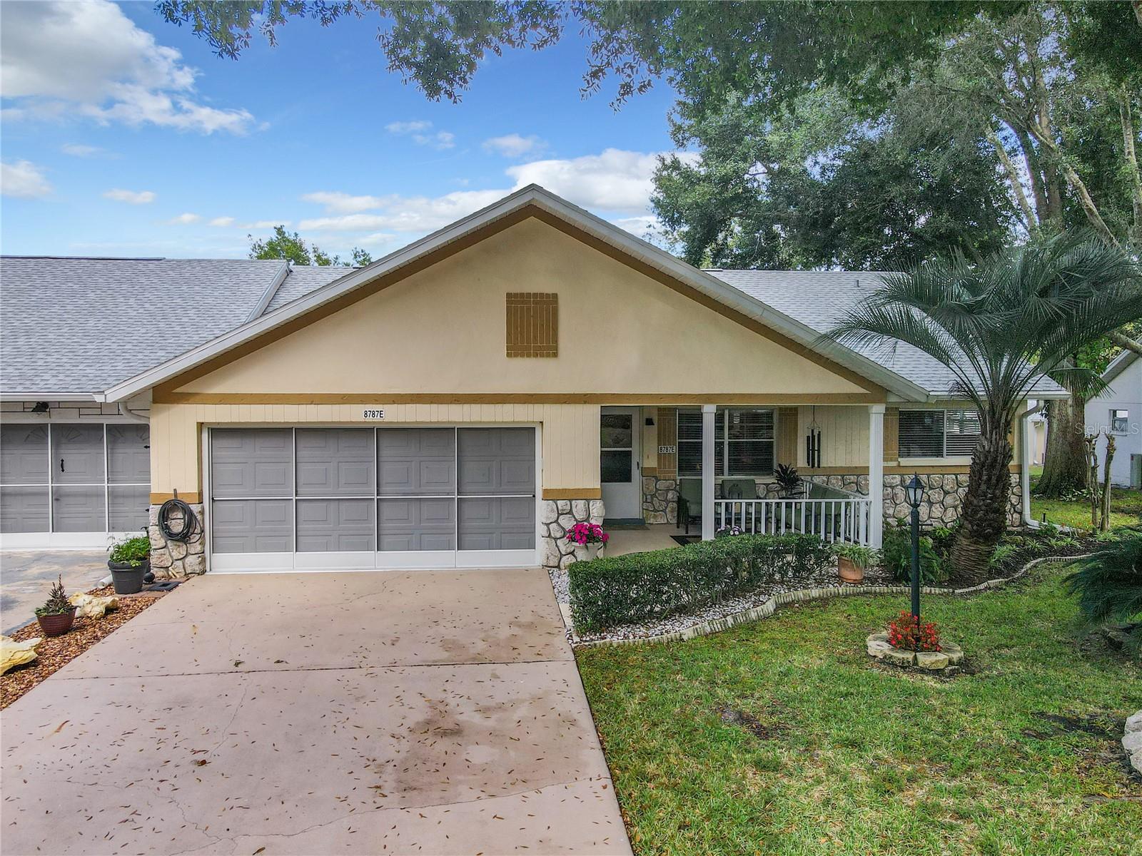 ON TOP OF THE WORLD - Residential