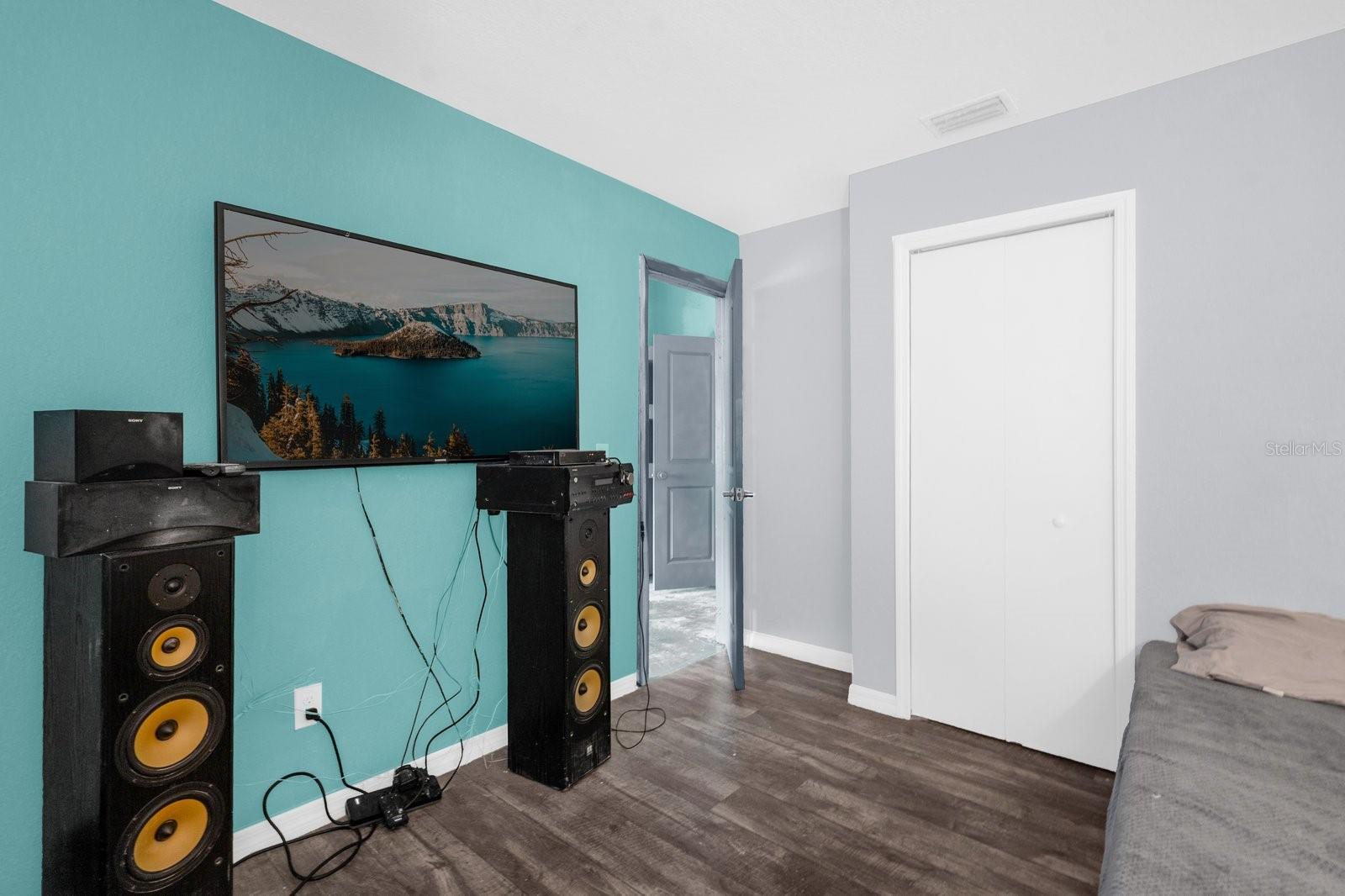 ELLISON PARK SUB - Residential