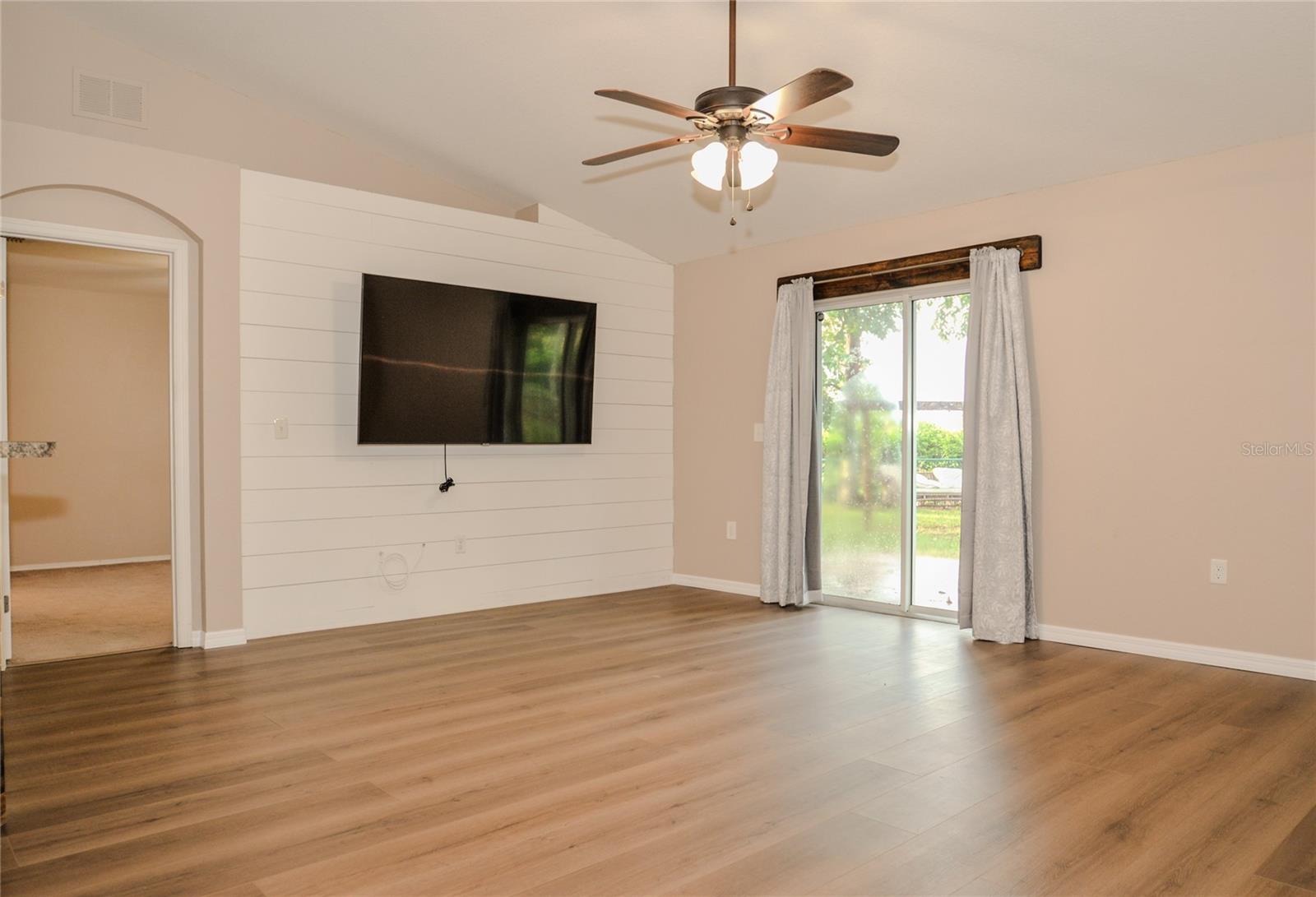 4146 DINNER LAKE WAY