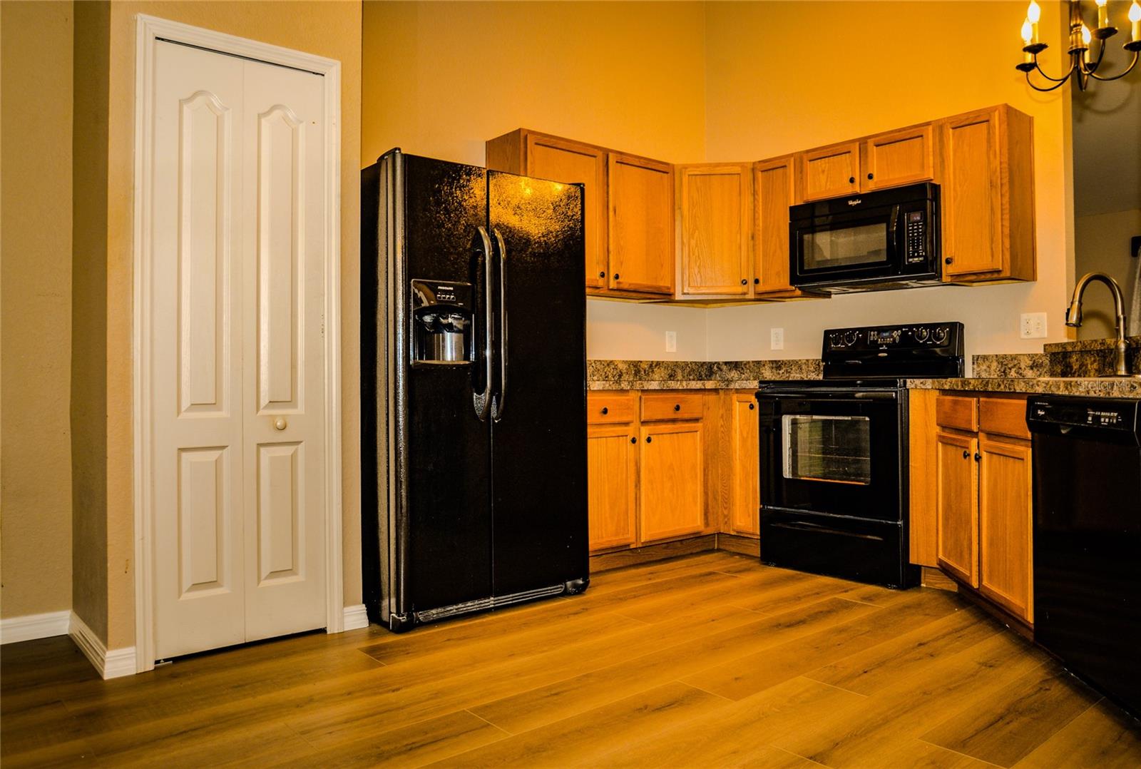 4146 DINNER LAKE WAY