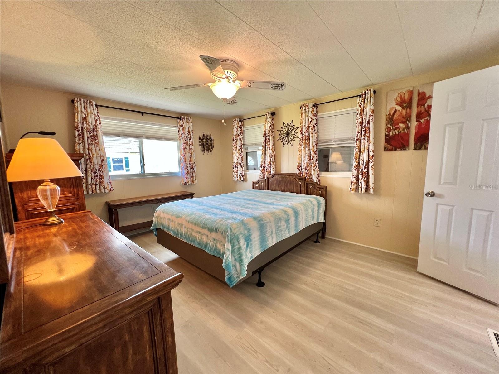 HAWTHORNE AT LEESBURG A COOP - Residential