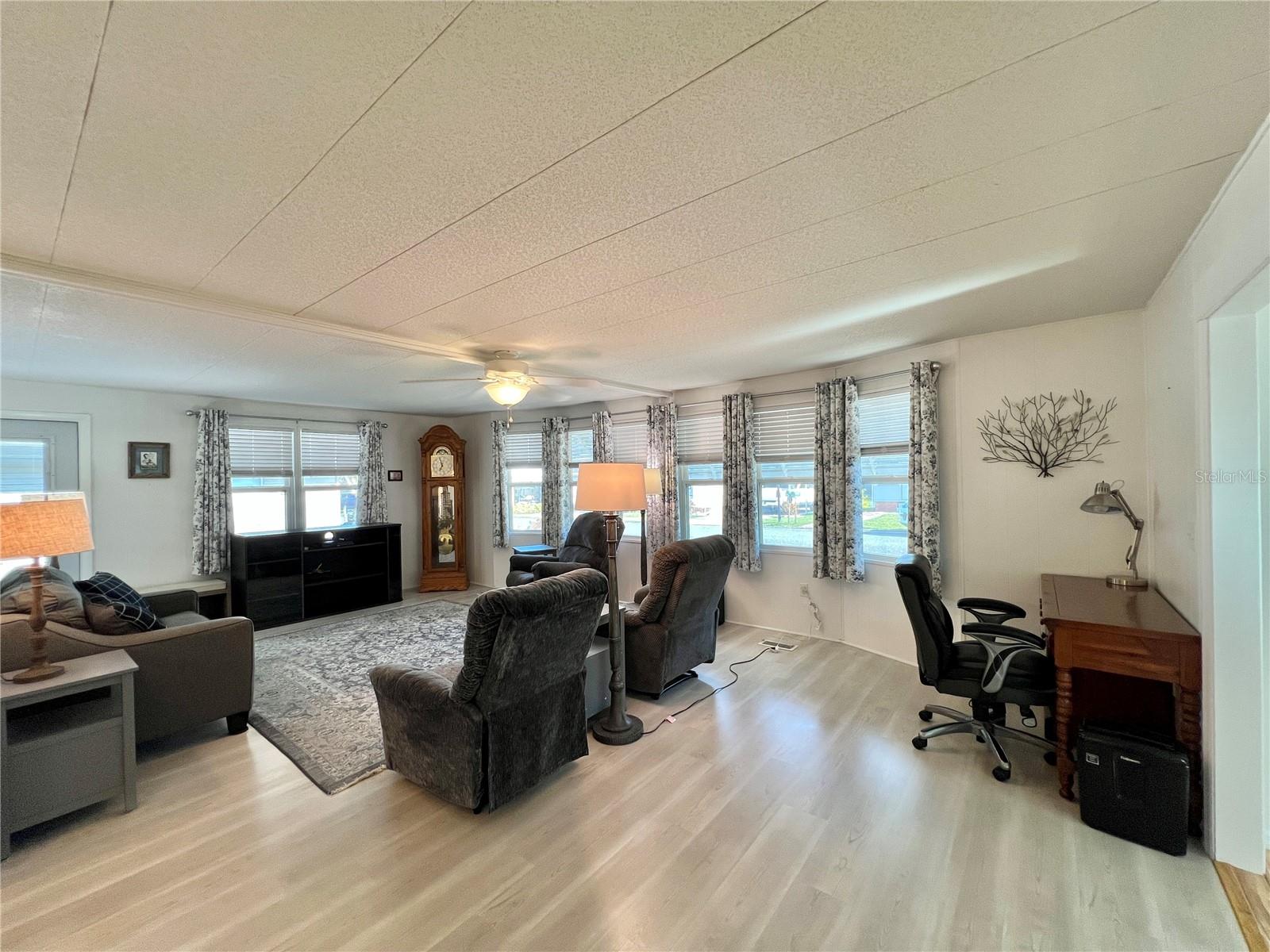 HAWTHORNE AT LEESBURG A COOP - Residential