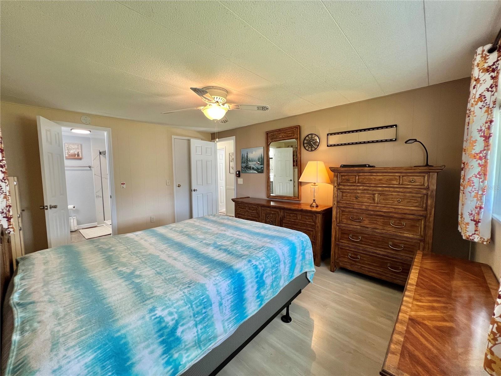 HAWTHORNE AT LEESBURG A COOP - Residential