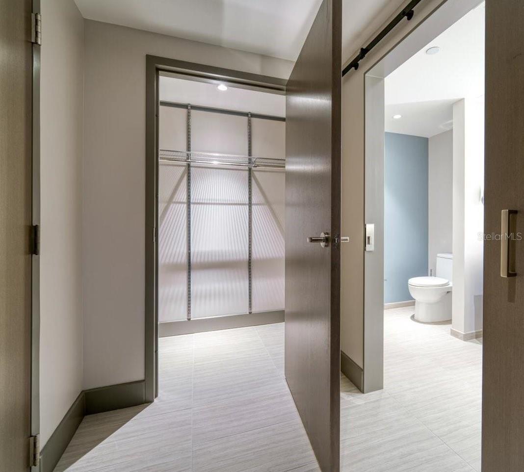 ENCHANTMENT CLEARWATER BEACH HOTEL CONDO - Residential