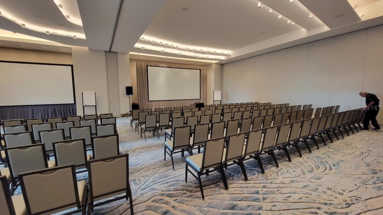 ENCHANTMENT CLEARWATER BEACH HOTEL CONDO - Residential