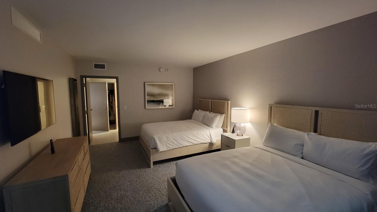 ENCHANTMENT CLEARWATER BEACH HOTEL CONDO - Residential