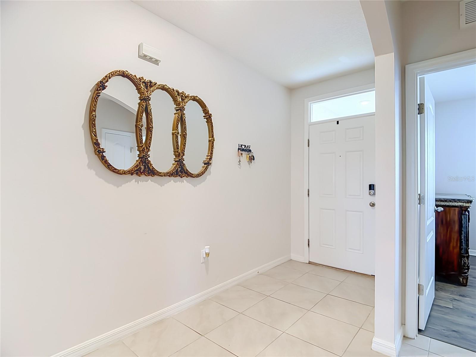 1040 CAMBRIDGE DRIVE