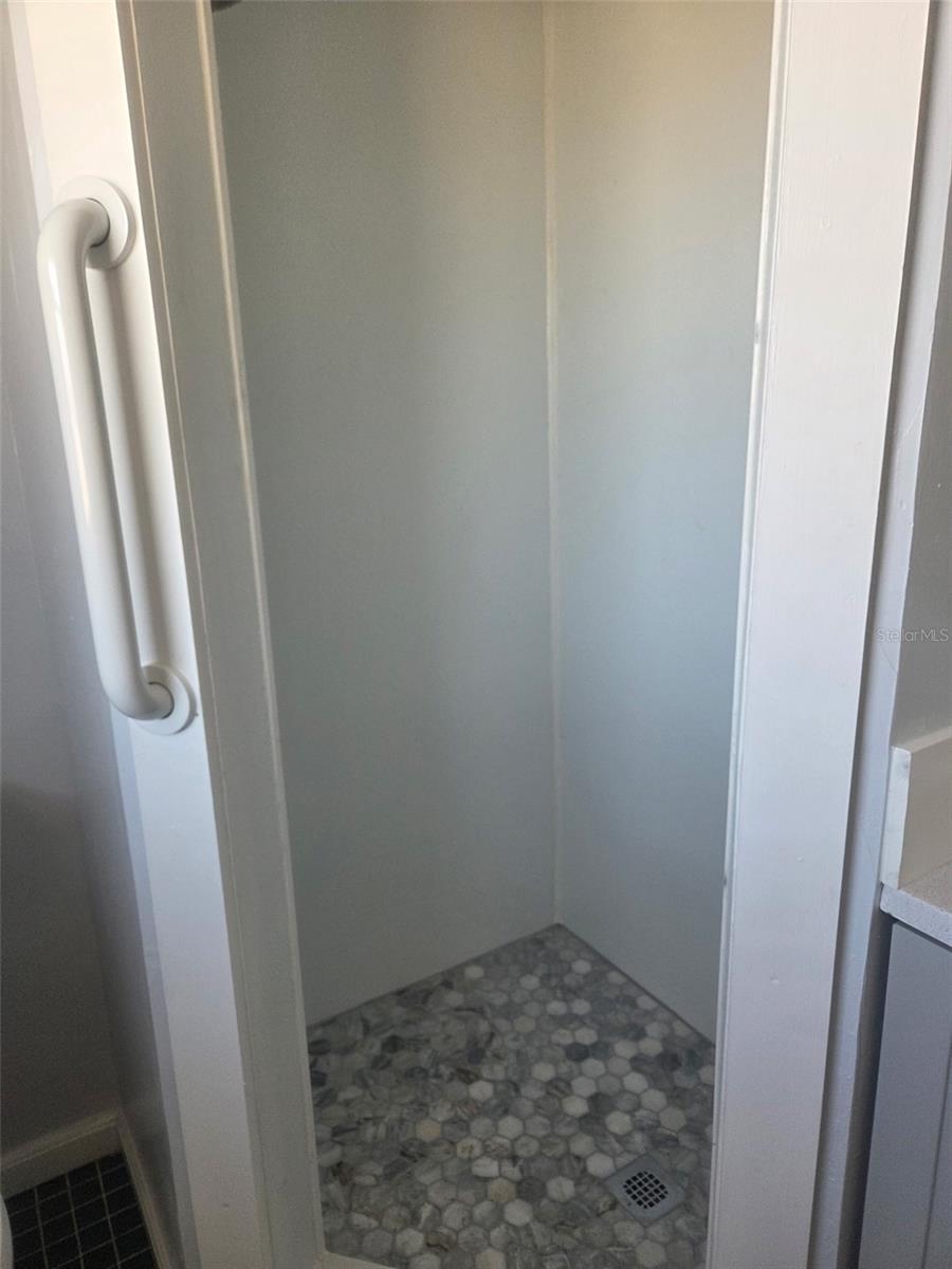 ROTONDA WEST OAKLAND HILLS - Residential Lease