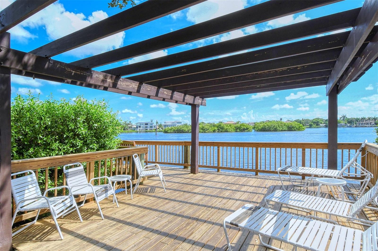 EXCELSIOR BEACH TO BAY 6 - Residential