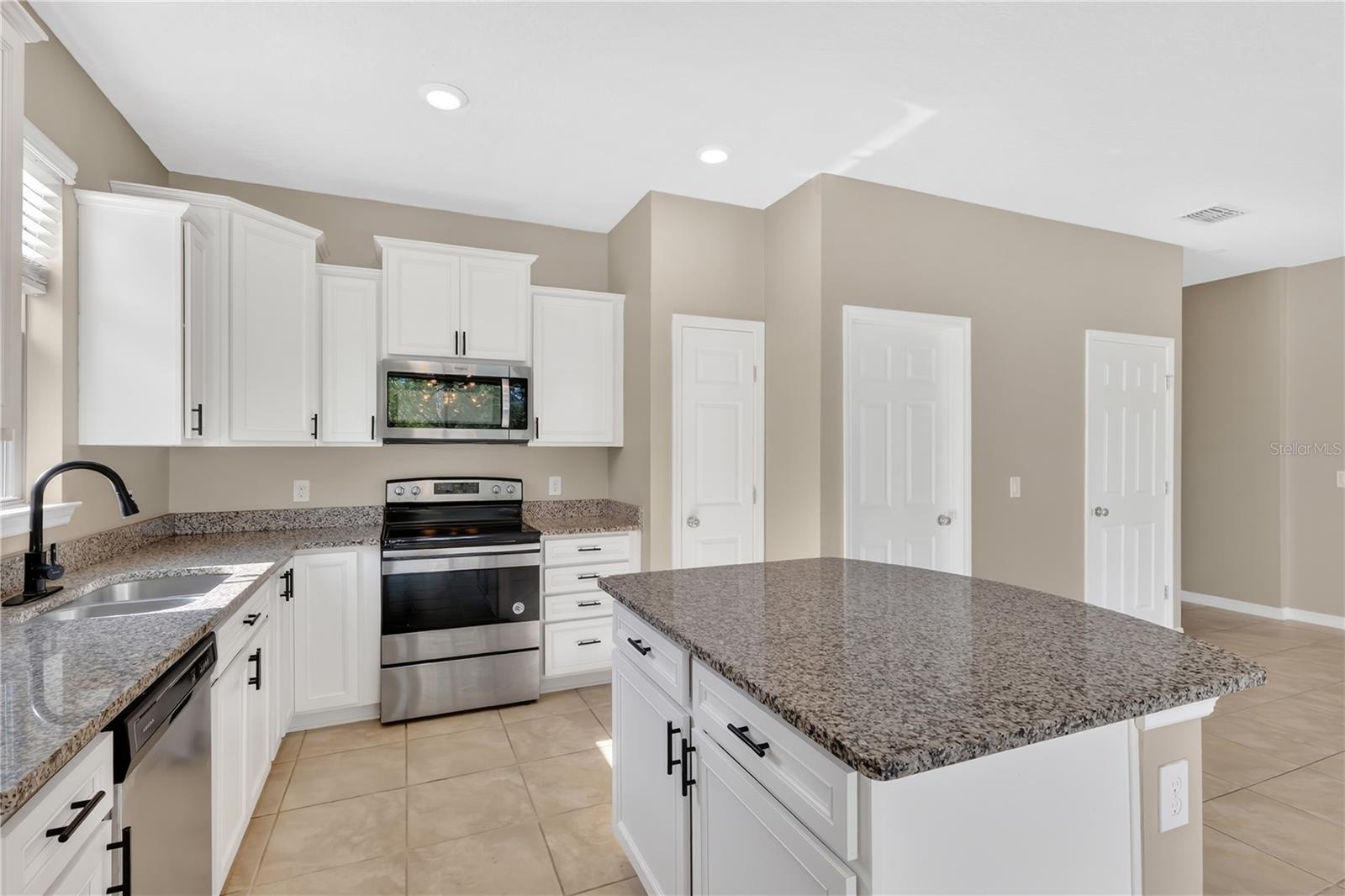 EAGLE MEADOW - Residential