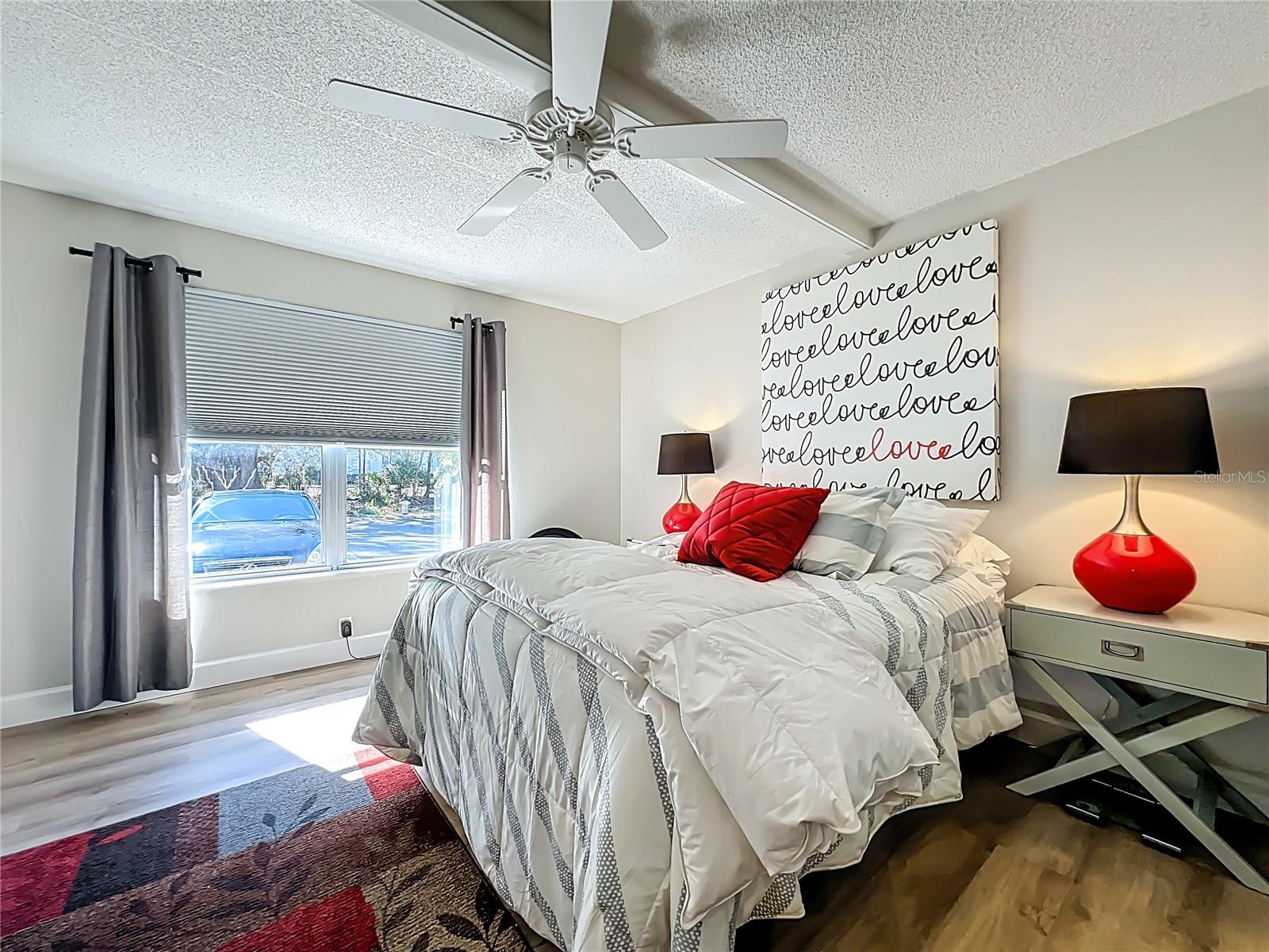 FOUR SEASONS CONDO - Residential