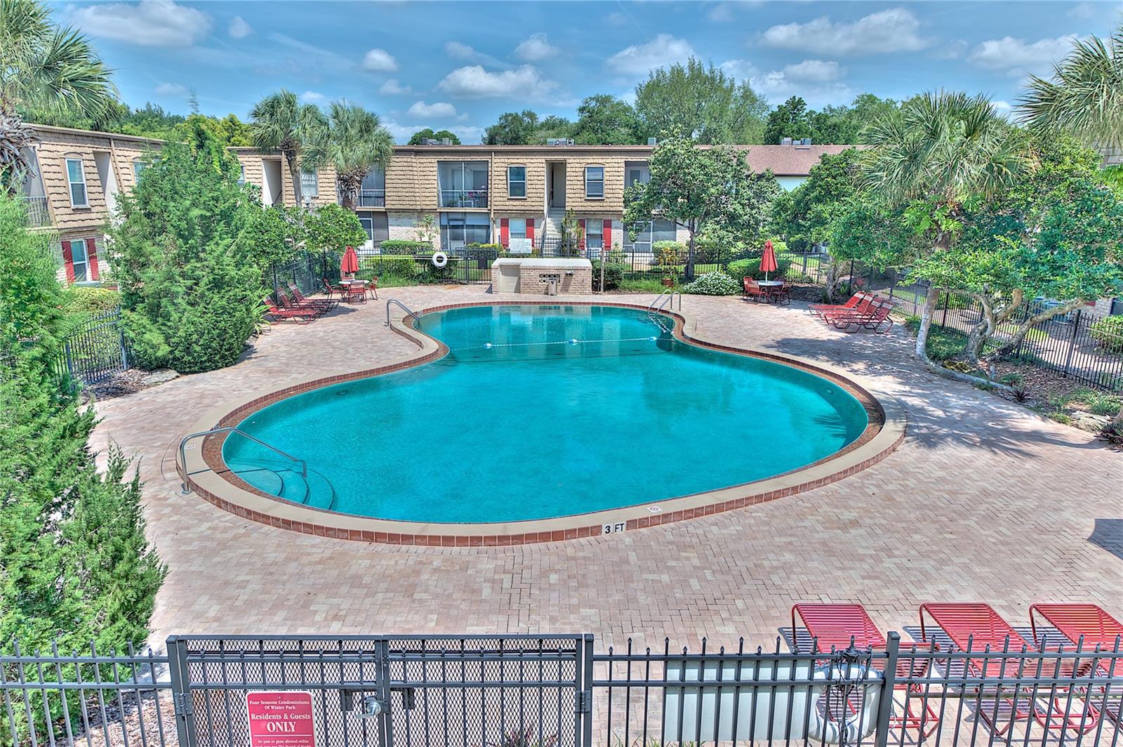 FOUR SEASONS CONDO - Residential