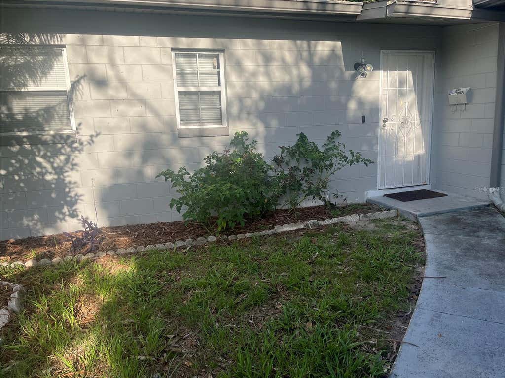 Photo of 3112 Winfield Street, Orlando, FL 32810 (MLS # O6433502)
